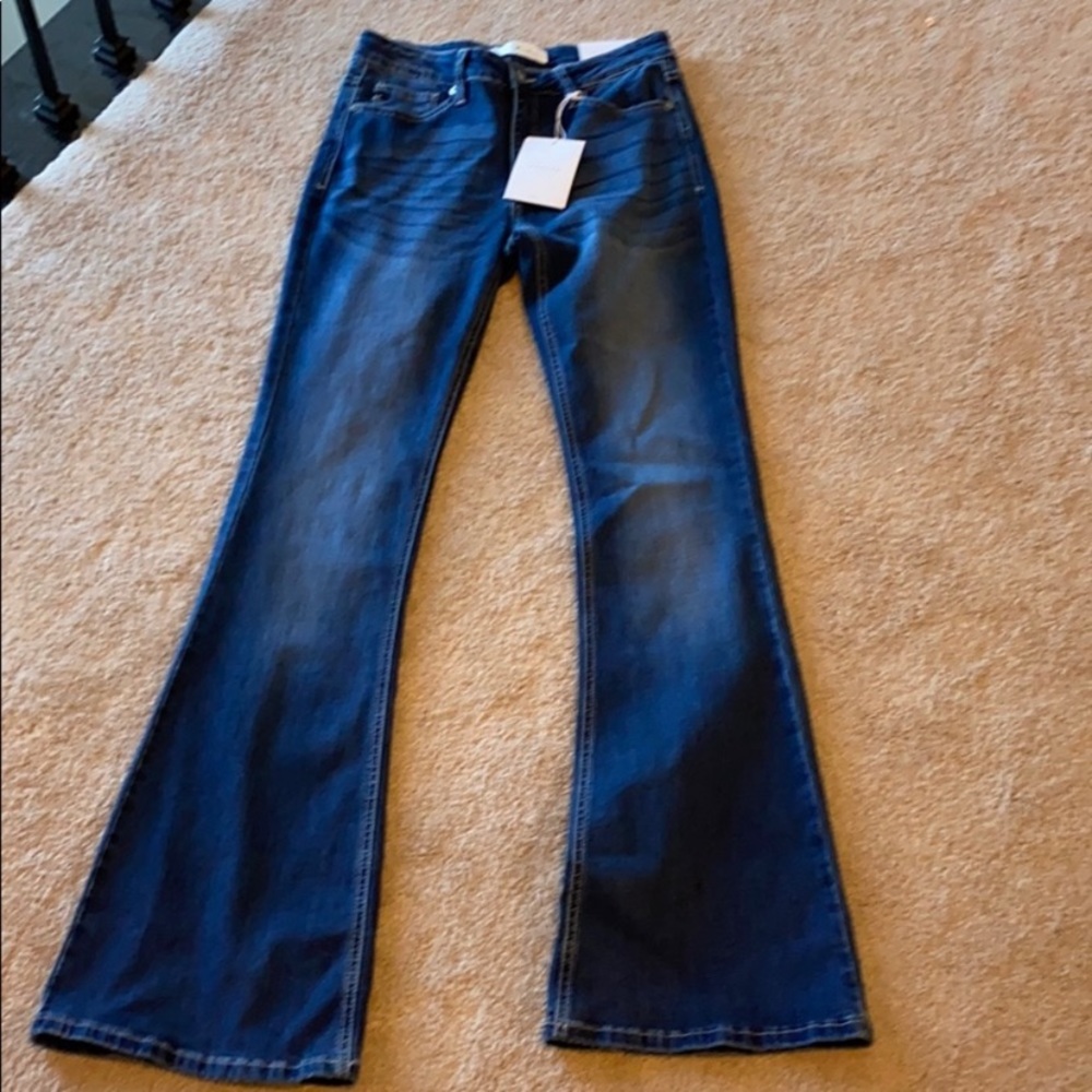 Kancan mid rise flare size 9/28